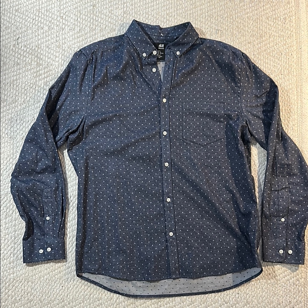 H&M Blue Casual Button Down Shirt with Polka Dot Pattern